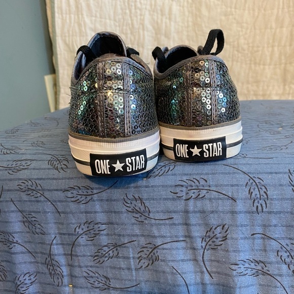 Converse one star sequin Chuck Taylor sneakers size 8 - Picture 4 of 6